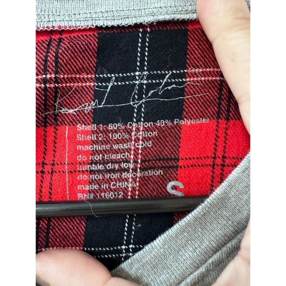 ✌️ 2/$40 ✌️ Kurt Cobain Gray and Plaid Crewneck Hot Topic sz Small - Picture 3 of 4